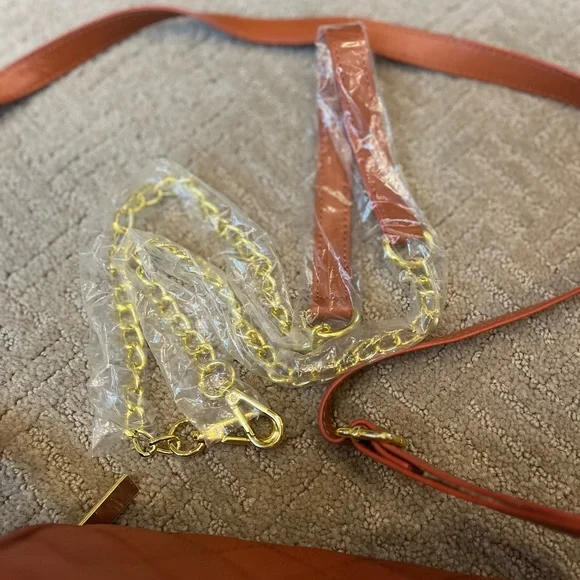 Joy & Iman Crossbody Bag - Picture 9 of 11